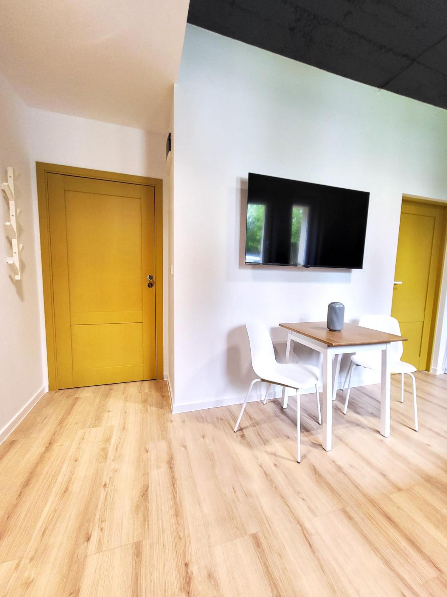 Enjoy! Warszawa Mysiadlo Apartman Kültér fotó